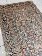Charger l'image dans la galerie, Tapis Cachemire soie noué main n°37_158×93