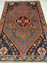 Charger l'image dans la galerie, Tapis Ghachghai noué main n°8396_160×105