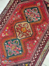 Charger l'image dans la galerie, Tapis Ghachghai noué main n°10162_160×111