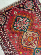Charger l'image dans la galerie, Tapis Ghachghai noué main n°10162_160×111