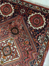 Charger l'image dans la galerie, Tapis Ghachghai noué main n°8349_168×110