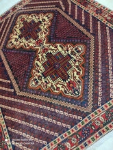 Charger l'image dans la galerie, Tapis Afchar fait main n°18479_172×138
