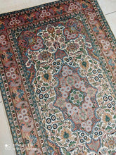 Charger l'image dans la galerie, Tapis Cachemire soie tissé main n°20_175×100