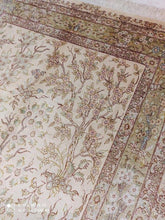 Charger l'image dans la galerie, TAPIS GHOM soie tissé main n°18243_182×122