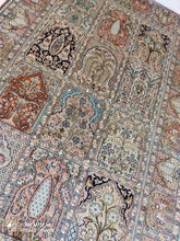 Charger l'image dans la galerie, Tapis Cachemire soie noué main n°21_186×123