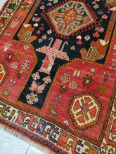 Charger l'image dans la galerie, Tapis Ghachghai noué main n°100_186×132
