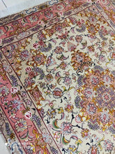 Charger l'image dans la galerie, Tapis Tabriz noué main n°18931_190×148