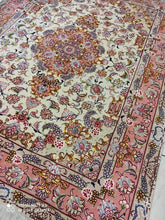 Charger l'image dans la galerie, Tapis Tabriz noué main n°18931_190×148