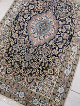 Charger l'image dans la galerie, Tapis Nain fait main n°4965_192×115