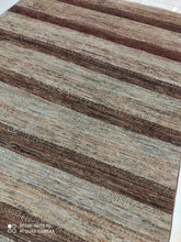 Charger l'image dans la galerie, Tapis Gabbeh tissé main n°239_197×147