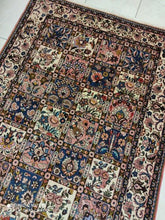 Charger l'image dans la galerie, Tapis Bakhtiar tissé main n°3264_200×137