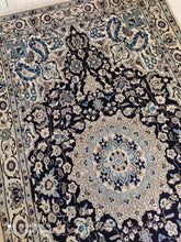 Charger l'image dans la galerie, TAPIS Nain fait main n°3485_203×116
