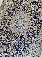 Charger l'image dans la galerie, Tapis Nain fait main n°9132_208×118