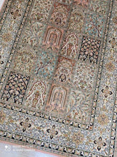 Charger l'image dans la galerie, Tapis Cachemire en soie tissé main n°859_210×125