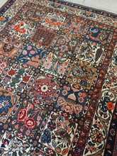 Charger l'image dans la galerie, Tapis Bakhtiar tissé main n°2731_210×134