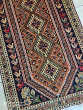 Charger l'image dans la galerie, Tapis Afchar noué main n°17097_230×75