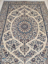 Charger l'image dans la galerie, Tapis Nain fait main n°9820_235×158