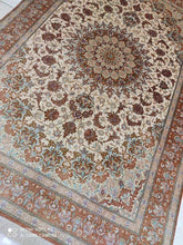 Charger l'image dans la galerie, Tapis Ghom soie fait main n°16930_240×157