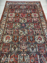 Charger l'image dans la galerie, Tapis Bakhtiar fait main n°2604_246×150