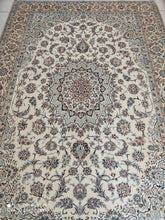 Charger l'image dans la galerie, Tapis Nain Habibian noué main n°15216_248×170