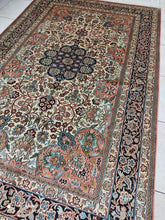 Charger l'image dans la galerie, Tapis Cachemire soie noué main n°31_249×155