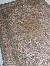 Charger l'image dans la galerie, Tapis Cachemire soie tissé main n°8_251×170