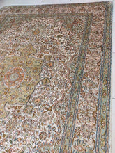 Charger l'image dans la galerie, Tapis Cachemire soie tissé main n°8_251×170