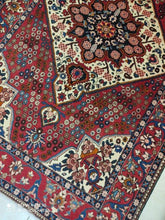 Charger l'image dans la galerie, Tapis Bakhtiar fait main n°8201_256×159