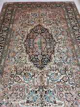 Charger l'image dans la galerie, Tapis Cachemire soie noué main n°24_256×170