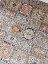 Charger l'image dans la galerie, Tapis Cachemire soie tissé main n°33_270×189