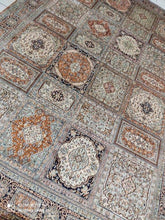 Charger l'image dans la galerie, Tapis Cachemire soie tissé main n°33_270×189