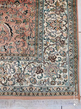 Charger l'image dans la galerie, Tapis Cachemire soie noué main n°20/39_276×188