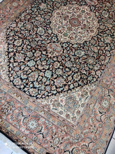 Charger l'image dans la galerie, Tapis Cachemire soie noué main n°12_282×185