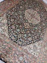 Charger l'image dans la galerie, Tapis Cachemire soie noué main n°12_282×185