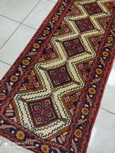 Charger l'image dans la galerie, Tapis Hamedan tissé main n°11657P_288×77