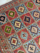 Charger l'image dans la galerie, GRAND Tapis Yalameh tissé main n°16429_290×200