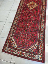 Charger l'image dans la galerie, Tapis Hosseinabad noué main n°18493_290×85