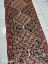 Charger l'image dans la galerie, Tapis Kurdistan fait main n°14062_300×78