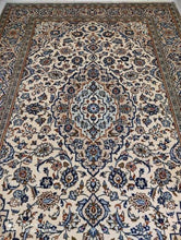 Charger l'image dans la galerie, Grand Tapis Kachan fait main n°12345_304×200