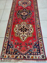 Charger l'image dans la galerie, Tapis Ghachghai tissé main n°10242_305×80