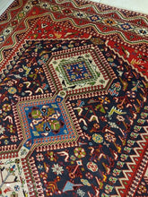 Charger l'image dans la galerie, Grand Tapis Yalameh fait main n°11374_308×208