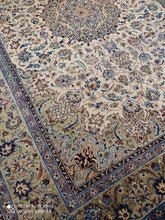 Charger l'image dans la galerie, GRAND tapis Nadjafabad fait main n°11337_415×296