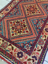 Charger l'image dans la galerie, Tapis Roudbar noué main n°13723_690×72