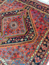 Charger l'image dans la galerie, TAPIS carré Malayer fait main n°19286_130×135