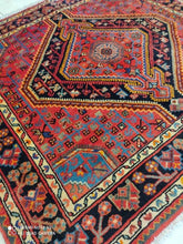 Charger l'image dans la galerie, TAPIS carré Malayer fait main n°19286_130×135