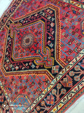 Charger l'image dans la galerie, TAPIS carré Malayer fait main n°19286_130×135