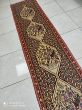 Charger l'image dans la galerie, Tapis Kurdistan noué main n°4355_268×58