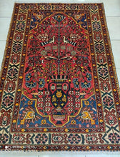 Charger l'image dans la galerie, TAPIS ANTIQUE Bakhtiar fait main n°12994_208×142