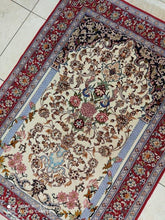 Charger l'image dans la galerie, Tapis Ispahan tissé main n°16020_137×101