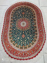 Charger l'image dans la galerie, TAPIS OVALE Ghom soie noué main n°18576_112×72